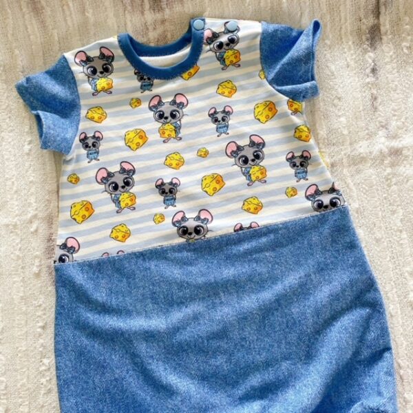 Babybody in lustigem Mäusedesign