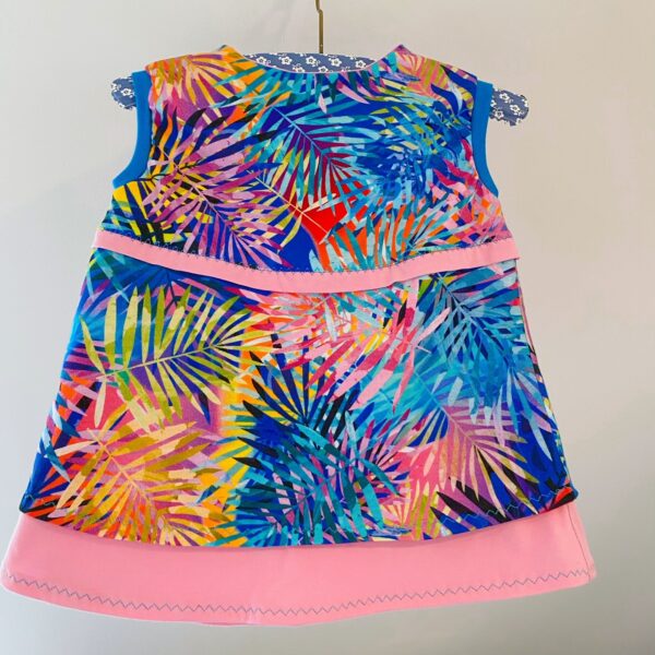 Mädächenkleid aus buntem Jersey - A-Linie